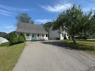 9 Thamesview Rd, Norwich, CT 06360