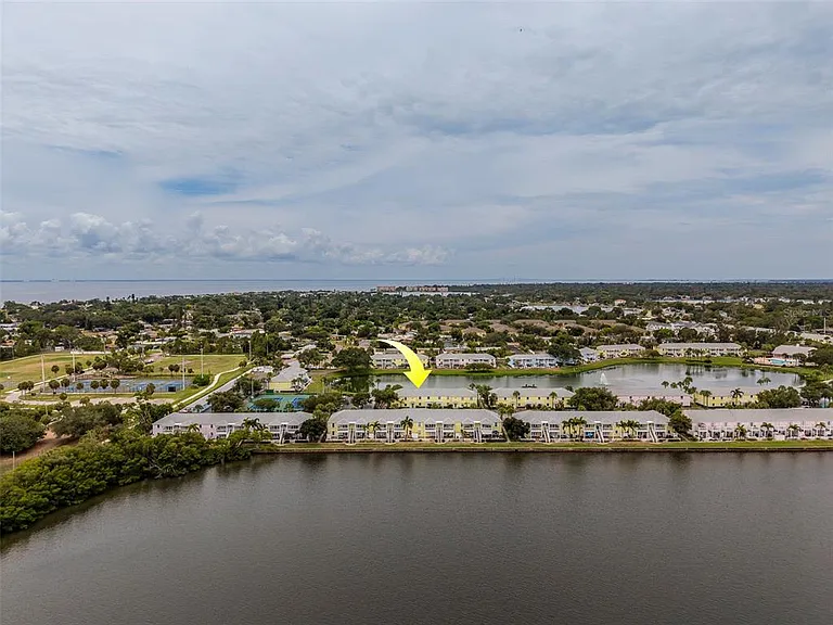 222 Pompano Dr SE #H — Photo 61