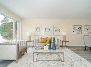 22 Jones Ct, Aurora, ON L4G2B8