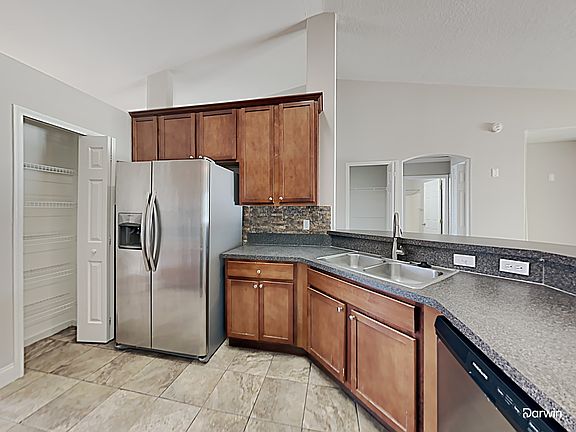 3rd image of 405 Danube Way