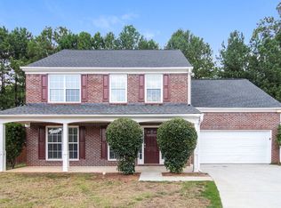 818 Castlebrooke Way, Lawrenceville, GA 30045