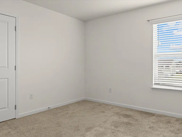 5581 Wildlife Cir — Photo 30