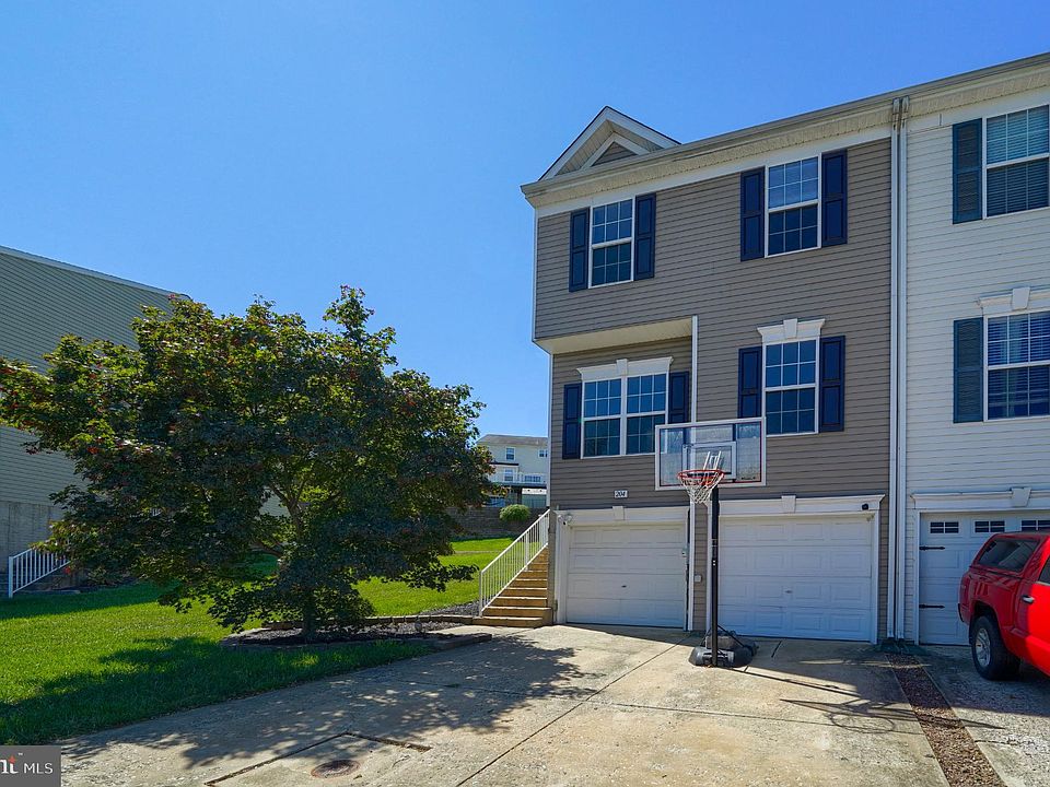 1st image of 204 Pennshire Dr