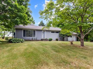 136 River Rd, Preston, CT 06365