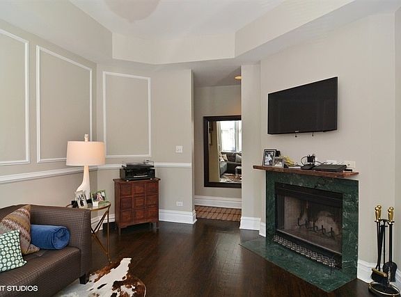 5th image of 518 W Armitage Ave APT 1