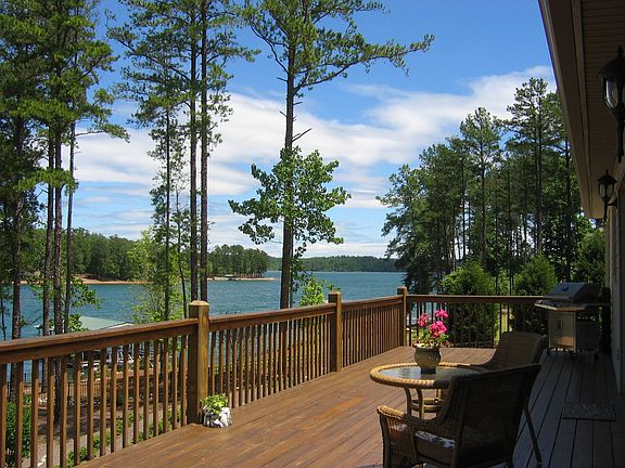 Enjoy Lake Keowee SC