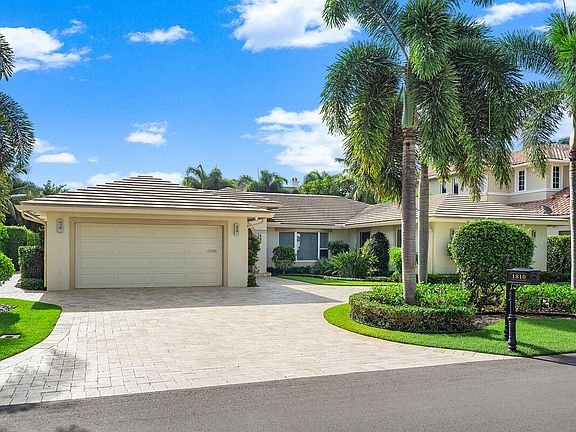 4th image of 1810 Sabal Palm Drive