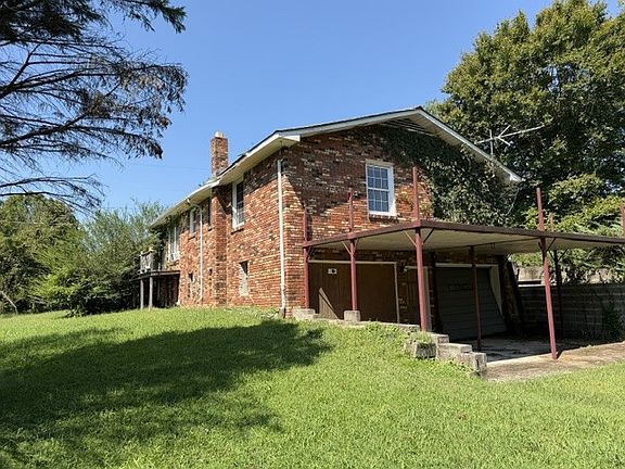 2nd image of 6716 Brown Hollow Rd