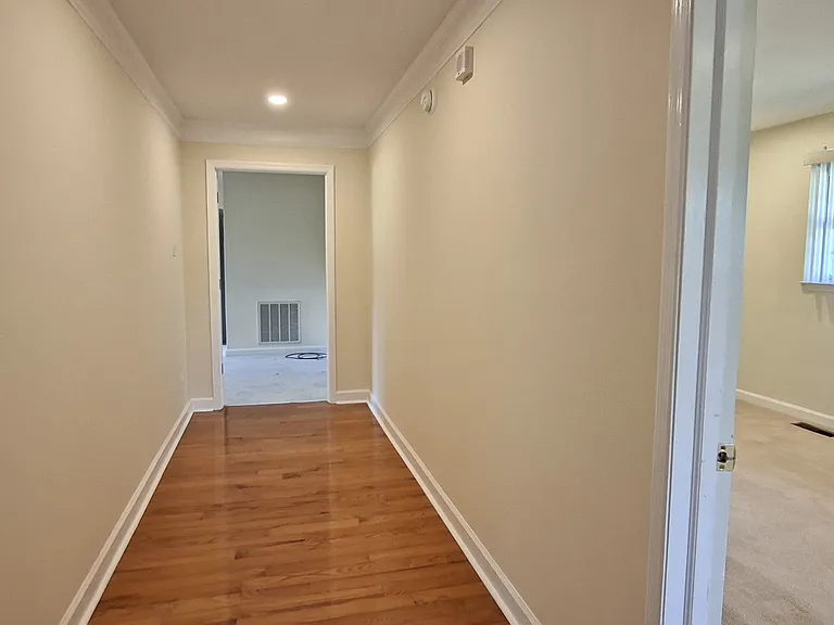 424 Lagrange Rd — Photo 7