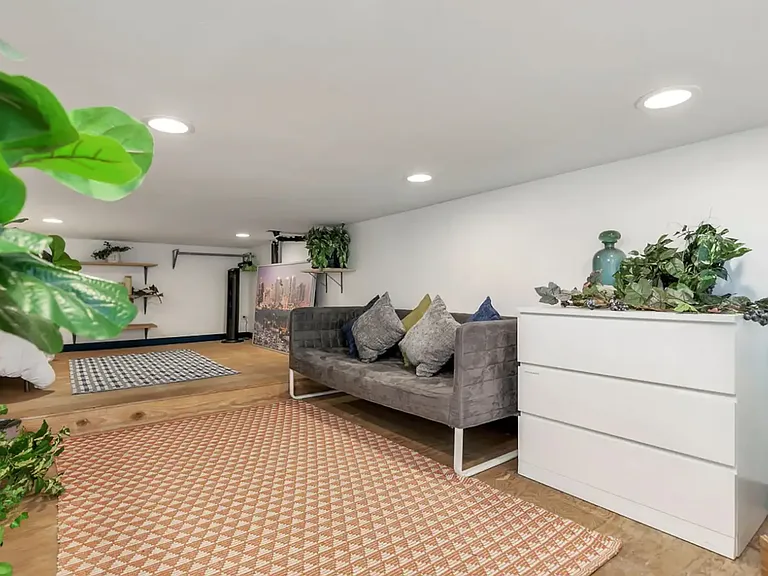 2635 Logan Ave #2635 — Photo 6