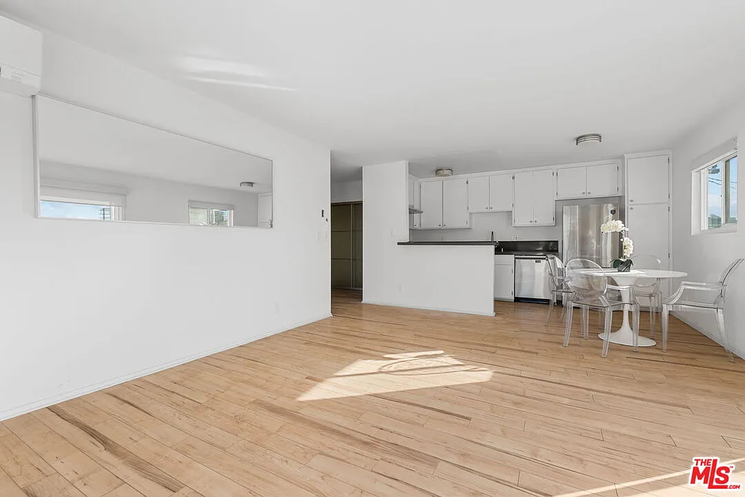 2 bed, 2.0 bath, $5,650 — Photo 4