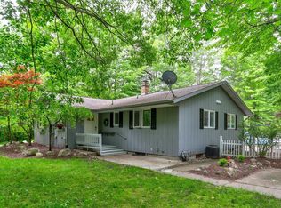 6131 Stringer Rd, Fruitport, MI 49415