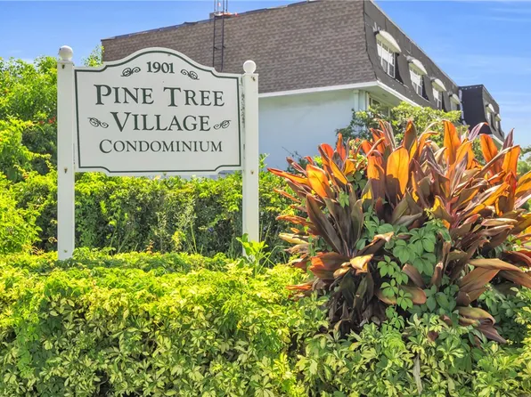 1901 Indian River Blvd #105D, Vero Beach, FL 32960