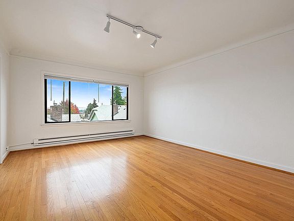 2nd image of 6404 Greenwood Ave N #18404253