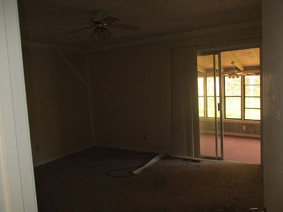 5th image of 2113 Morgan Rd