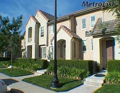 2nd image of 1405 Esplanade Cir