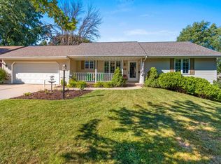 2638 Red Fern Ln, Green Bay, WI 54304