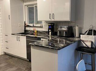 11226 Canal Rd, Sterling Heights, MI 48314