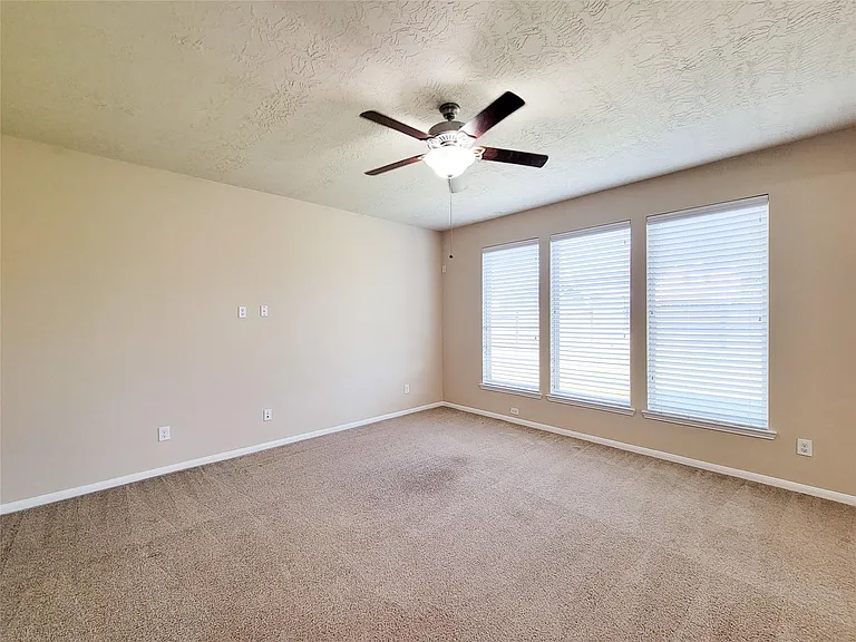20527 Keegans Ledge Ln — Photo 5
