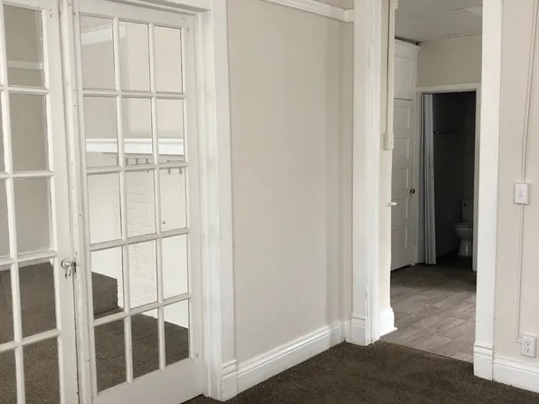 703PAR, 703 W Park Ave #20616494, Champaign, IL 61820