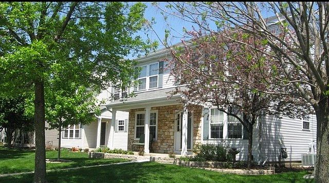 1st image of 15924 W Iroquois Dr