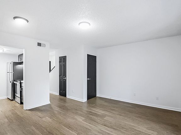 Newly Renovated Apartment