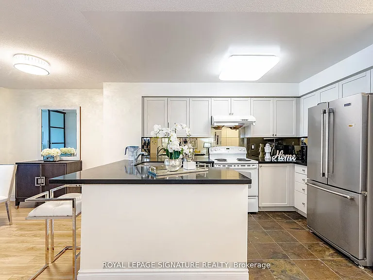 21 Hillcrest Ave #209 — Photo 3