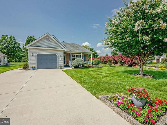 3rd image of 217 Gaunt Dr