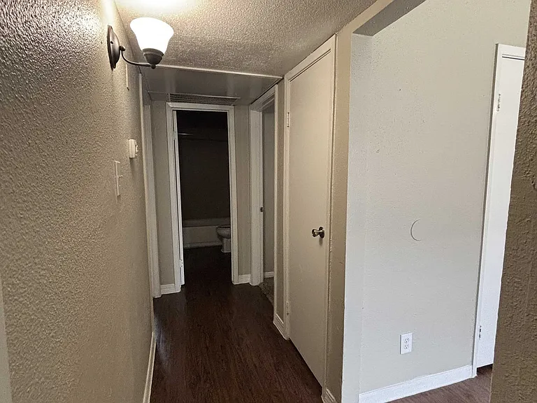 Tidwell Park Apartments — Photo 97