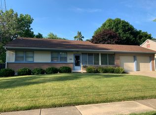 125 E Sunnyside Ave, Libertyville, IL 60048