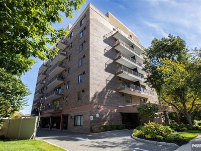 140 Euclid Ave APT 1H, Hackensack, NJ, 07601