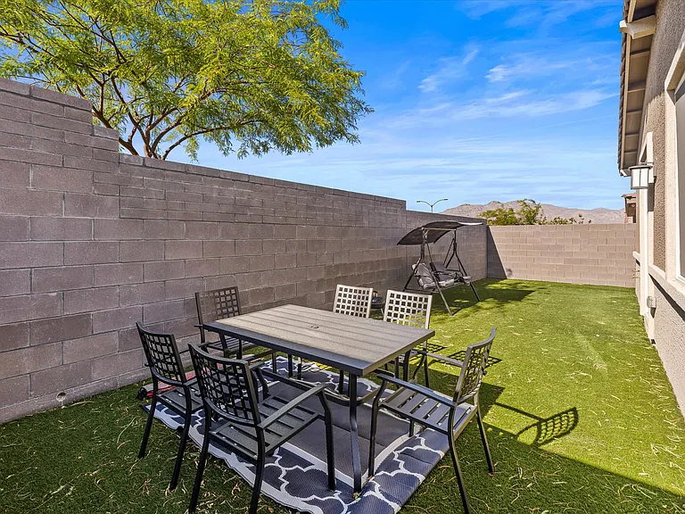 9446 Sequoia Ridge Ave — Photo 26