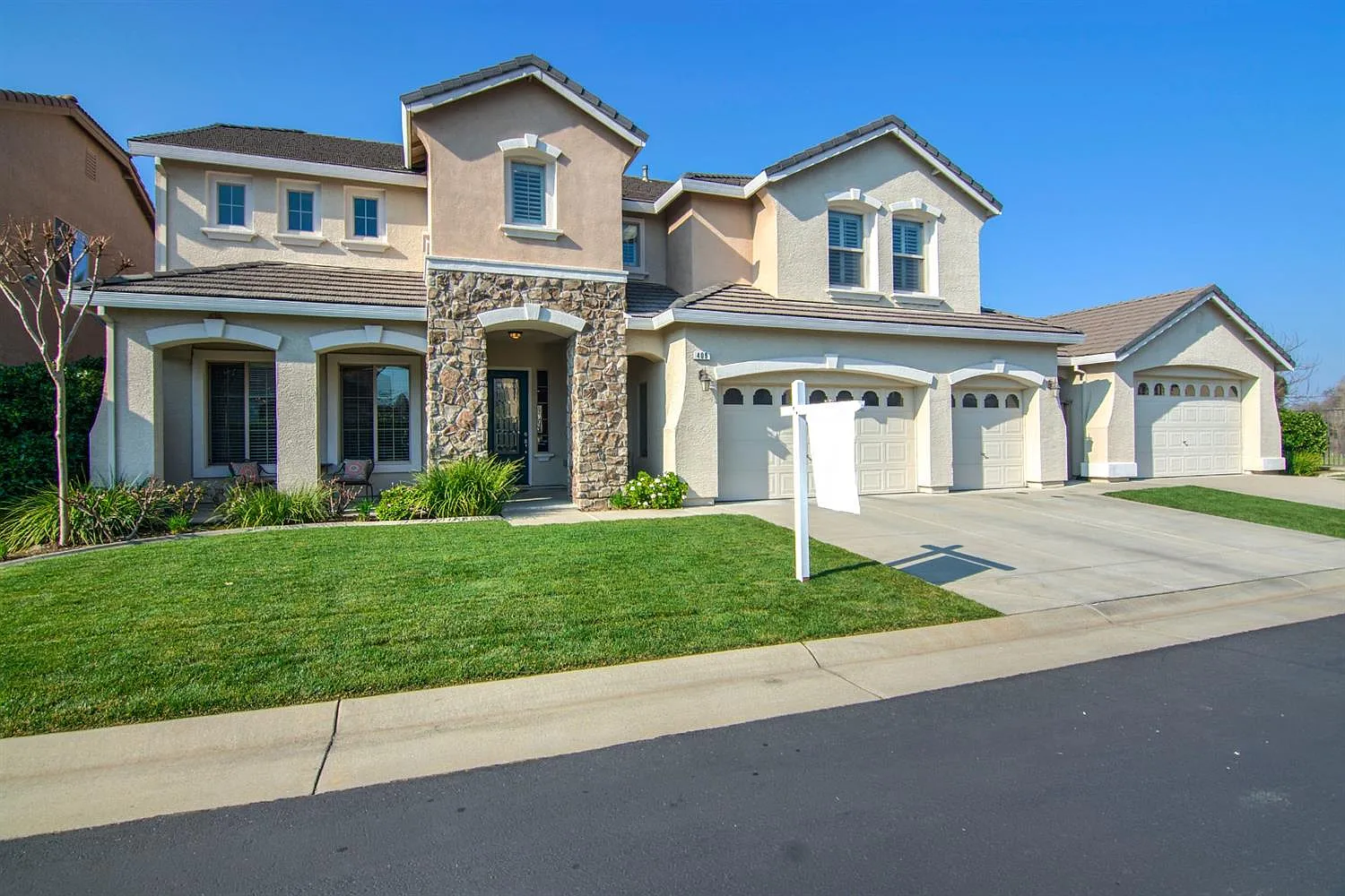 409 Wheat Field Ct photo 1