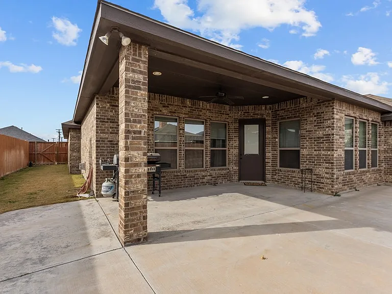 49 Berkshire Cir — Photo 23