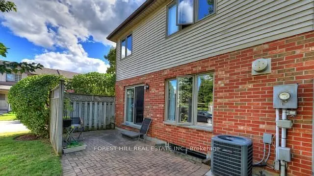 1478 Adelaide St N #23 — Photo 29