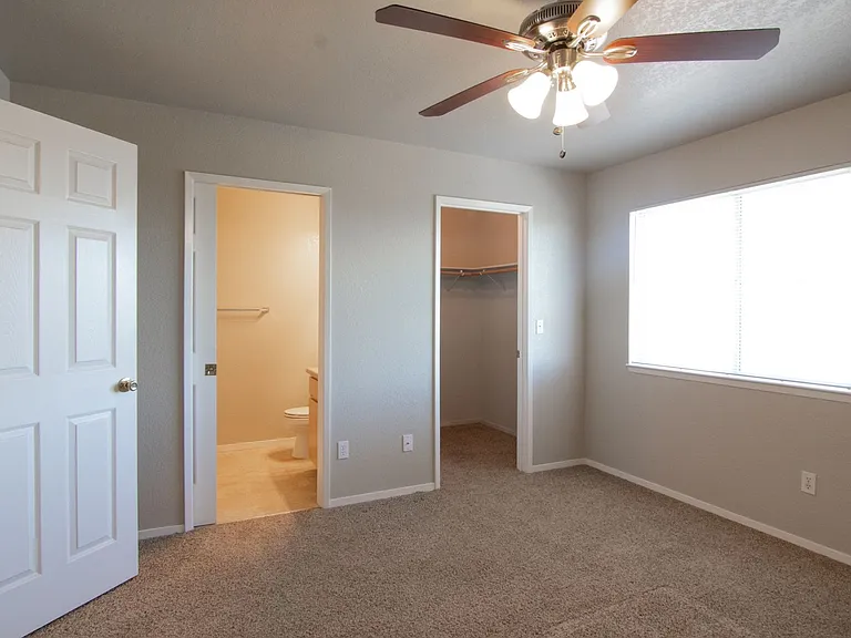 1134 Weatherby Ct — Photo 11