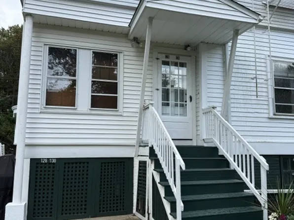 128 Wentworth Ave Floor 1, Warwick, RI 02889