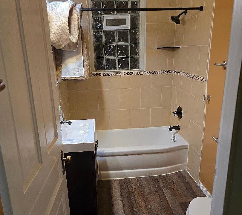 1st image of 2512 Homestead Pl APT 1