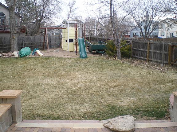 Huge back yard faces SW