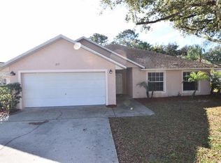 215 Quiet Oak Ct, Davenport, FL 33896