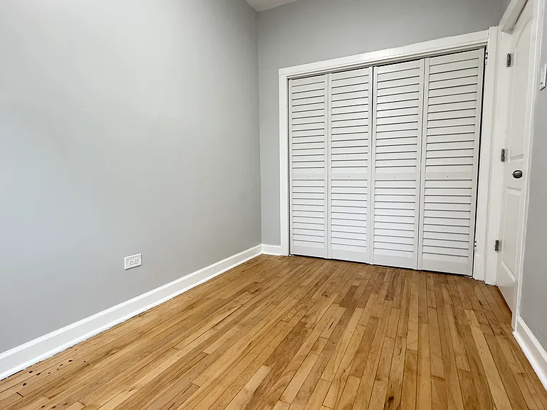 2241 W Cortland St #2 — Photo 10