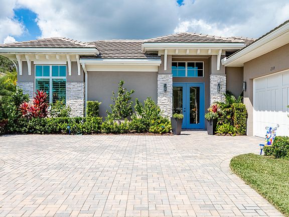 4th image of 2364 Grand Harbor Reserve Sq Square