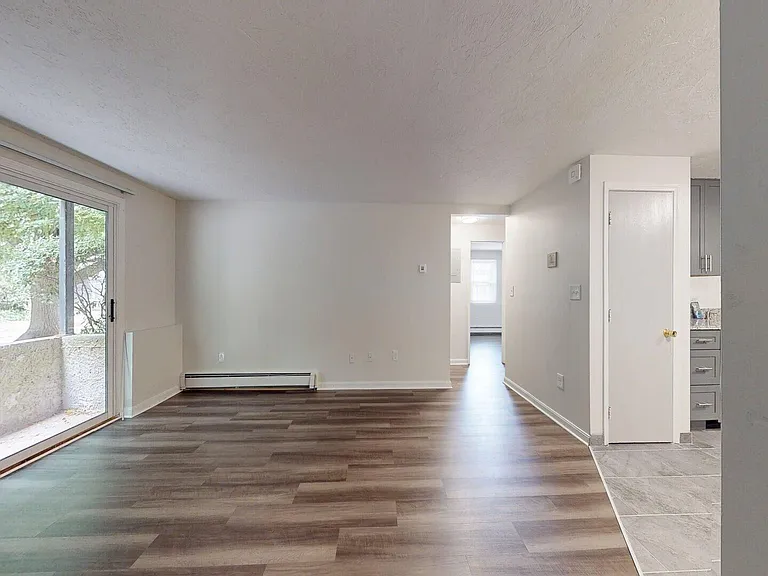 Stonebridge Apartments — Photo 14