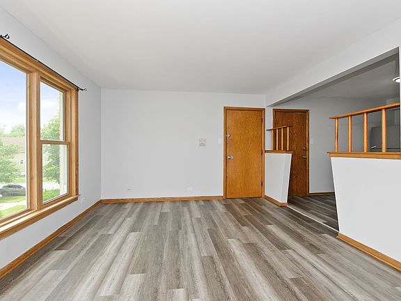 5th image of 1514-20 W 99th St #1520-2N