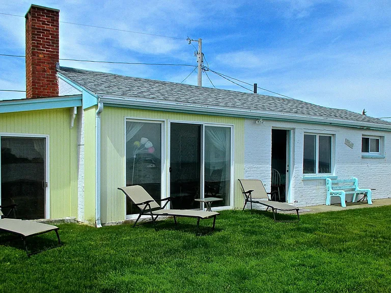 26 Shore Dr — Photo 11