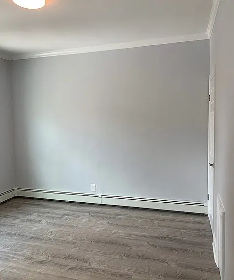 12 Russell Avenue — Photo 23