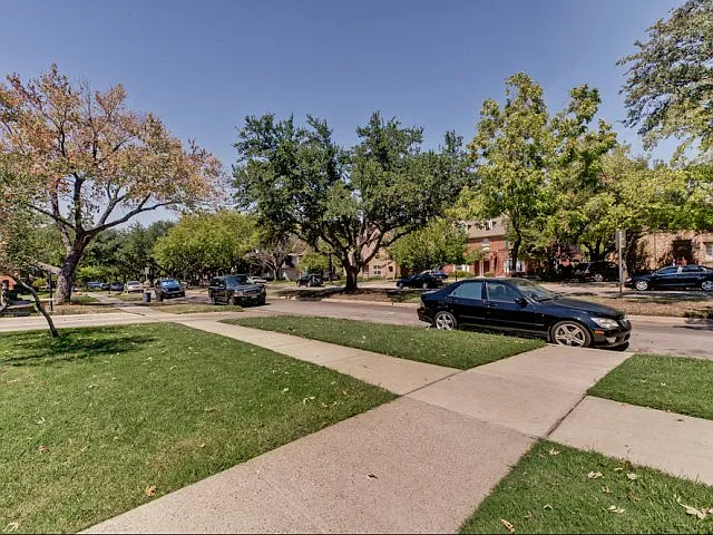McFarlin Place Apartments