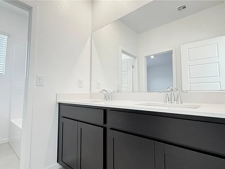 8388 Caldera Hills Ave — Photo 18