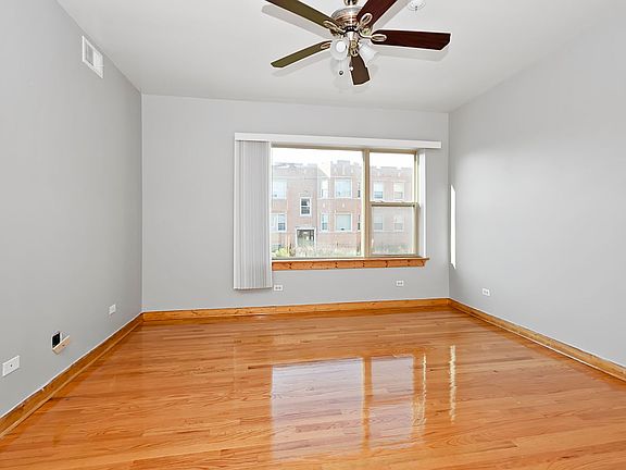 3rd image of 6507-6519 S California Ave #6519-1W