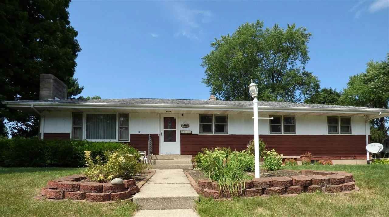 17431 Fairlane Dr photo 1